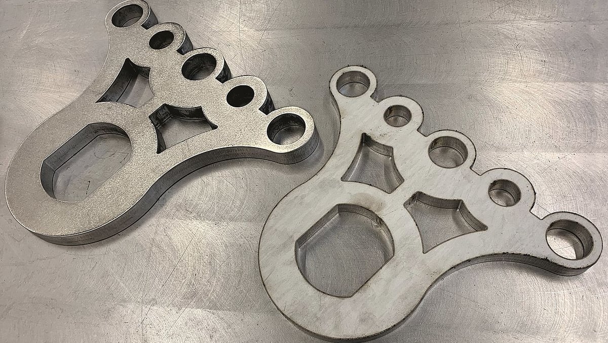 Deburred parts before and after processing with the deburring machine