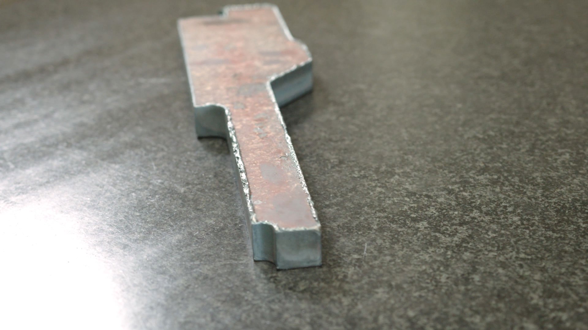 EdgeBreaker® 5000 – Le marteau à scories.