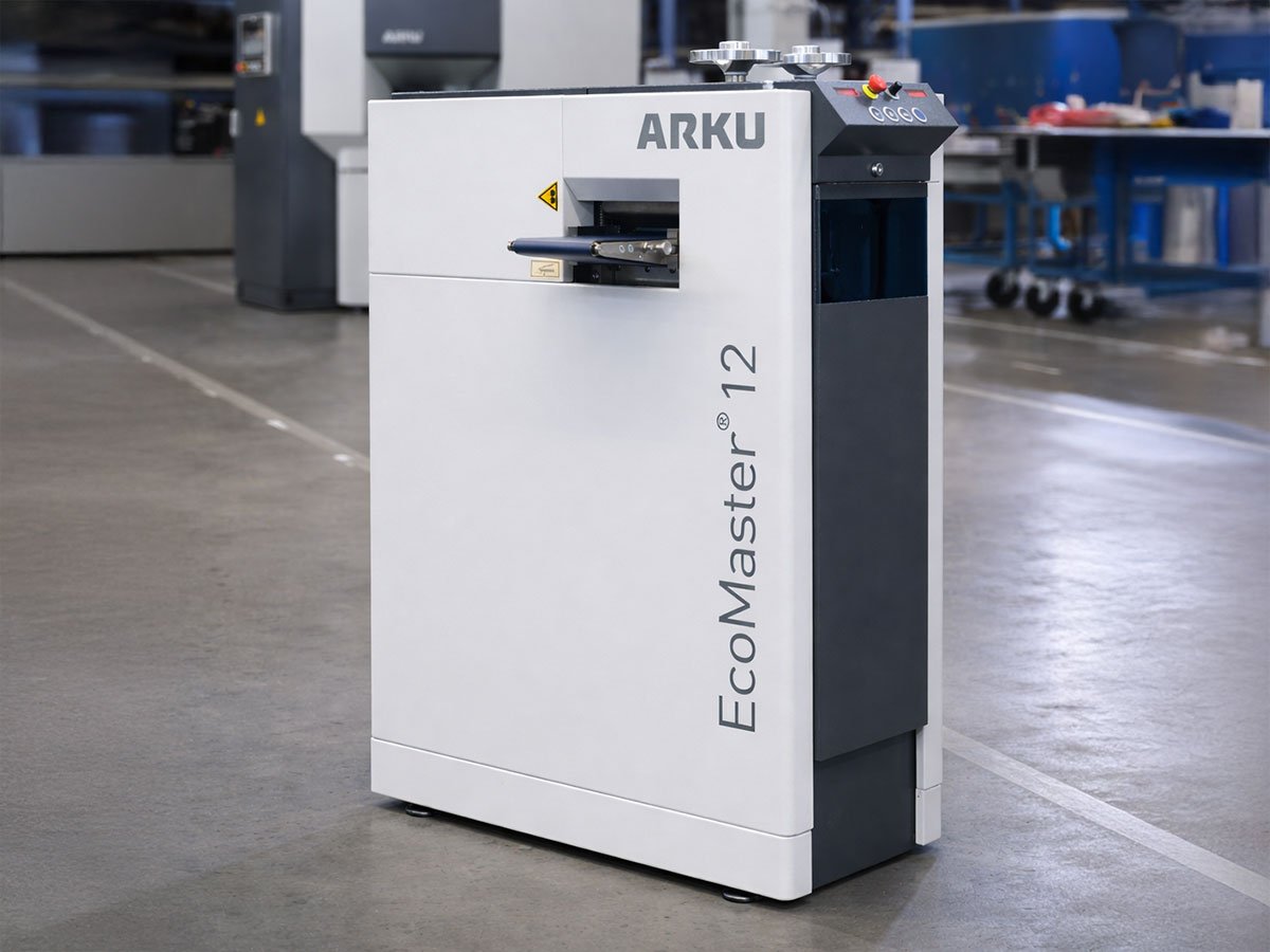 Zdjęcie EcoMaster 12 w hali fabrycznej