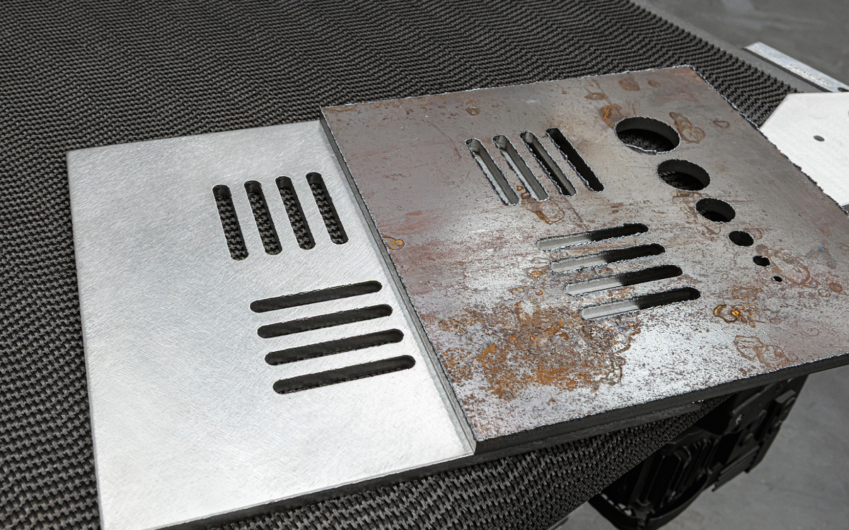 Fiberteil_bearbeitet mit Entgratmaschine EdgeBreaker 3000 FIBER_PBO3172